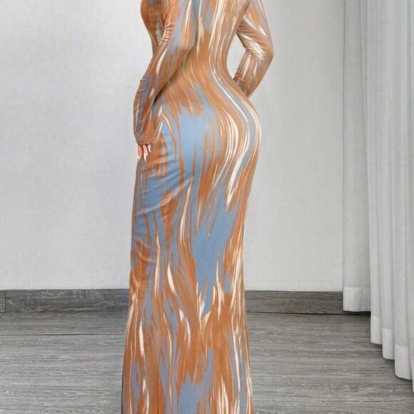 Bodycon Long Sleeve Dress - Picture 5 of 7